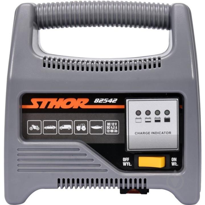 Фото Зарядное устройство для аккумулятора STHOR 82541 12В  от электросети 230В 2.8А с емкостью 8-60 АГод - Магазин MASMART