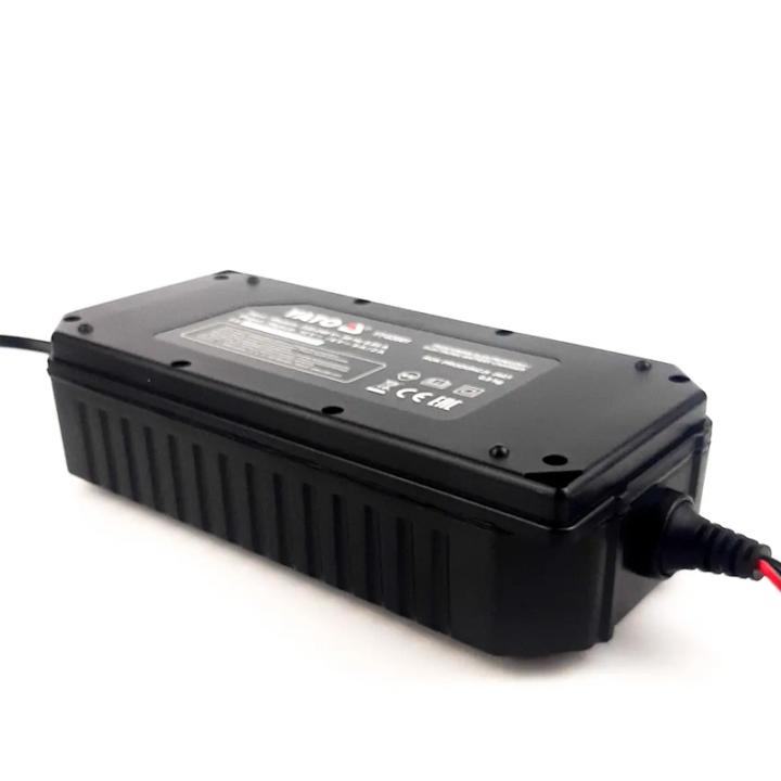 Фото Зарядное устройство YATO-83001 для аккумуляторов 6V-2А/12V-8А, макс 240 A Год сетевой с LCD дисплеем 230В  - Магазин MASMART