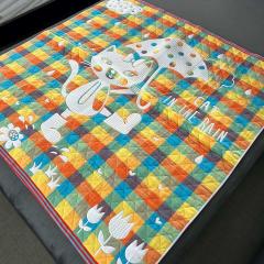 Фото Покривало стьобане дитяче 113х113 см Cat in the Rain -...  - Магазин MASMART