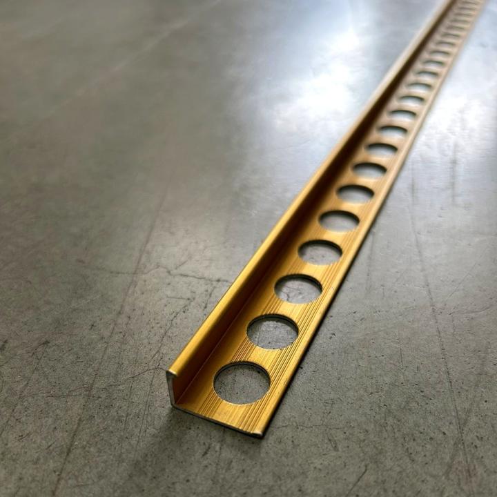Фото Профиль для плитки АП 10 алюминиевый золото 2,7 м Г-образный наружный торцевой  - Магазин MASMART