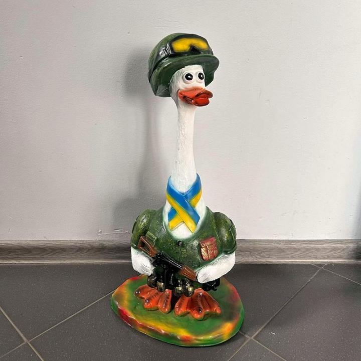 Фото Фігура садова Гусак бойовий (1040) - Магазин MASMART