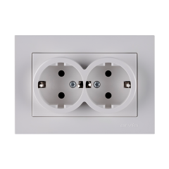 Фото Розетка двойная с заземлением Arvia Electric Karen белая  - Магазин MASMART