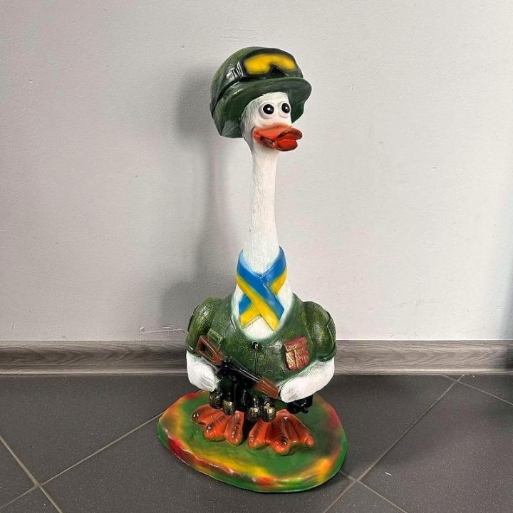 Фото Фигура садовая Гусь боевой (1040)  - Магазин MASMART